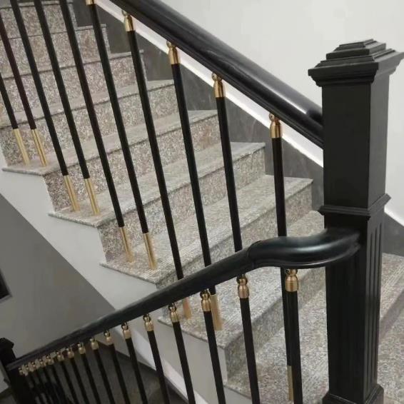 面包管用于楼梯扶手